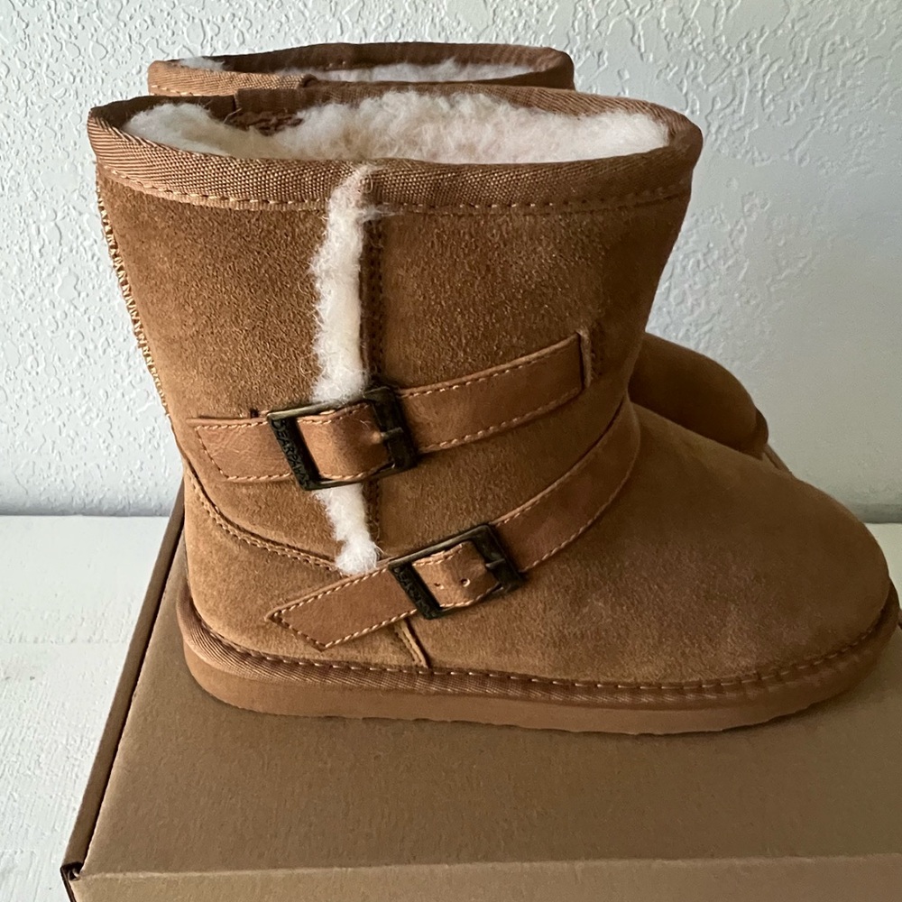 BearPaw Tan Ankle Boots - Picture 2 of 5